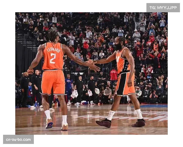 黄蜂利用马刺防守沟通失误 塞克斯顿无球跑动获大量空位